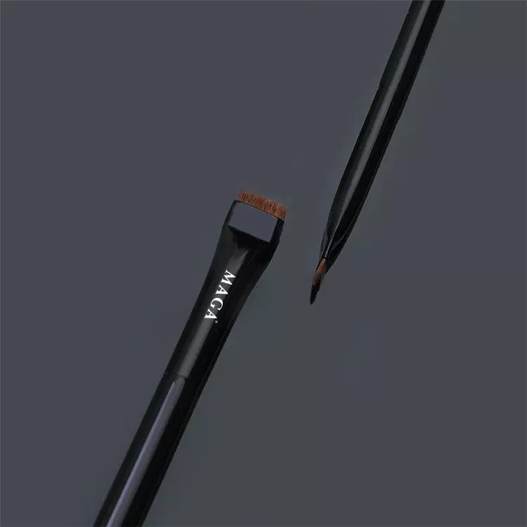 Cọ Phẩy Sợi Tém Mày Và Kẻ Mắt MAGA Brush Fine Angled Eyeliner MA104